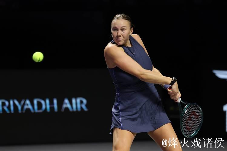 WTA年终总决赛：阿尼西莫娃惊险逆转“生死战” 晋级四强